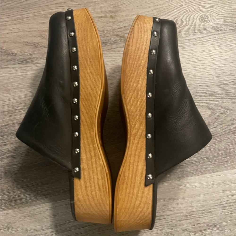 Musse & Cloud Women's Clog - Black leather women’s size 10